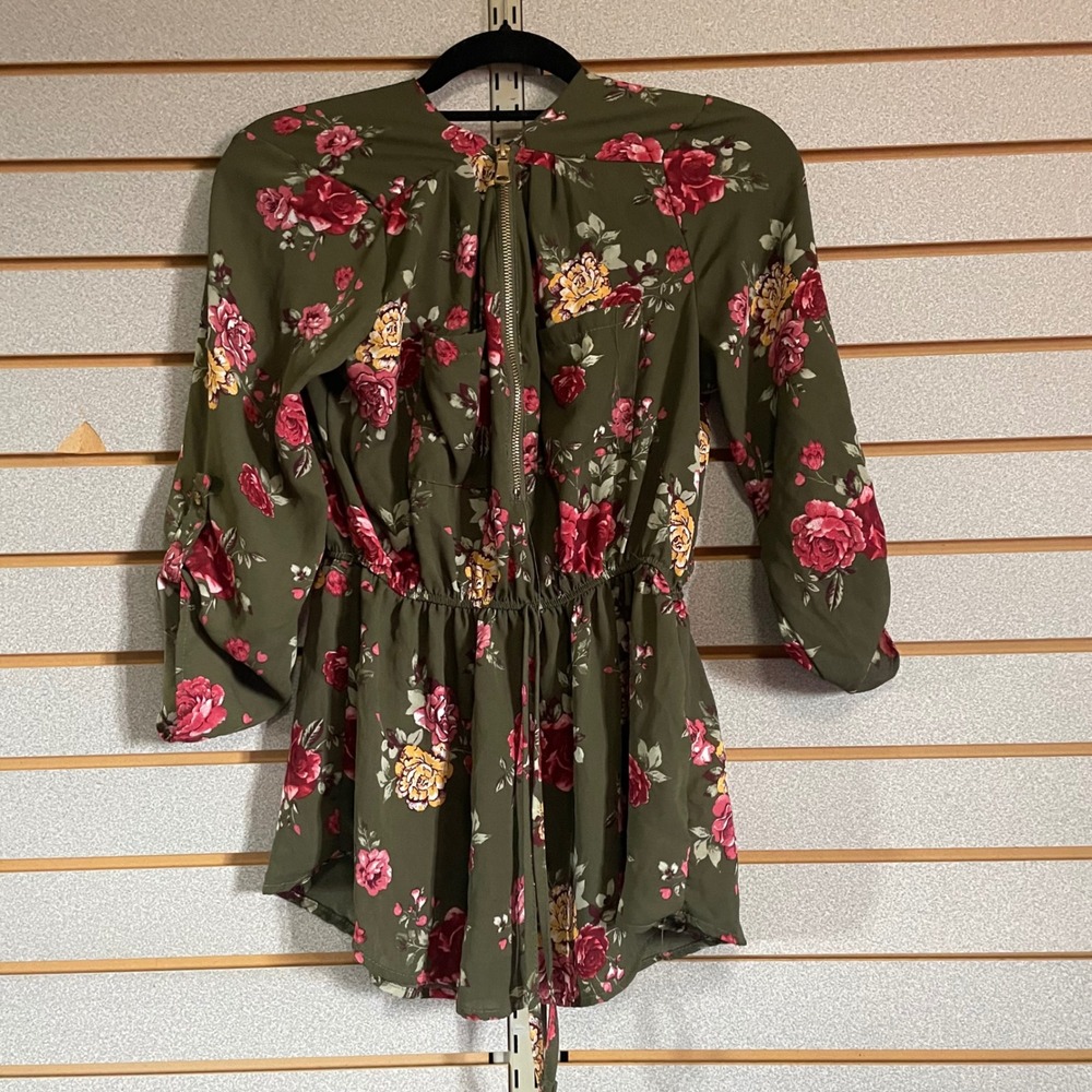Wishful Park Olive Green Floral Print Top Blouse Shirt‎ Medium